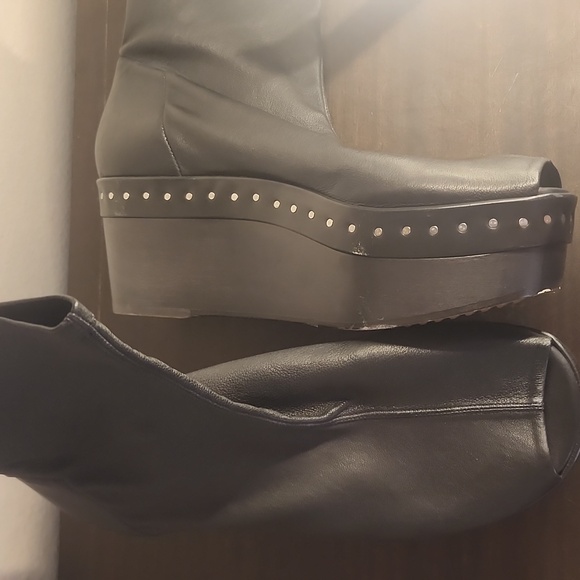 RICK OWENS Black Platform Boots